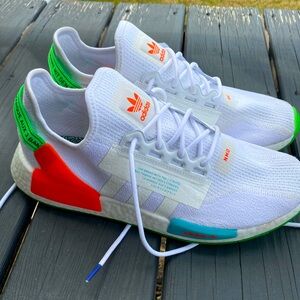 Adidas Men's NMD R1 V2 Shoes